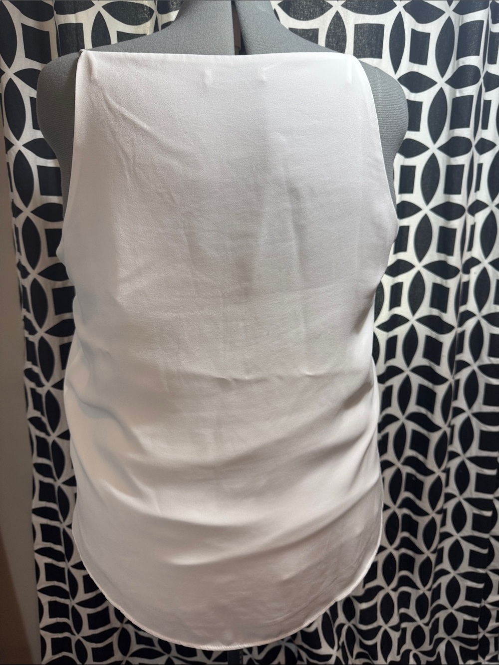Ricki's White V-Neck Button-Front Camisole - Picture 2 of 4